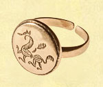 Грифон - литой перстень из металла - старинные украшения - Кудесы